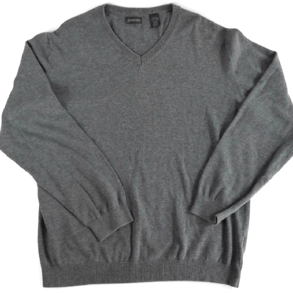 St. John's Bay V-Neck Men's Sweater Size XL - Copy